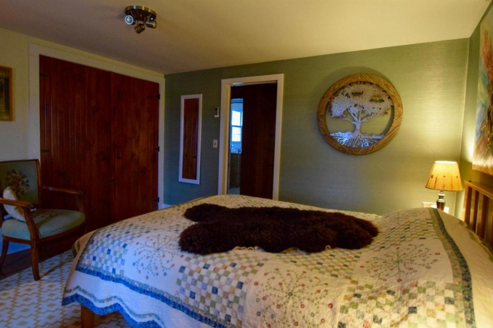 Room image 5