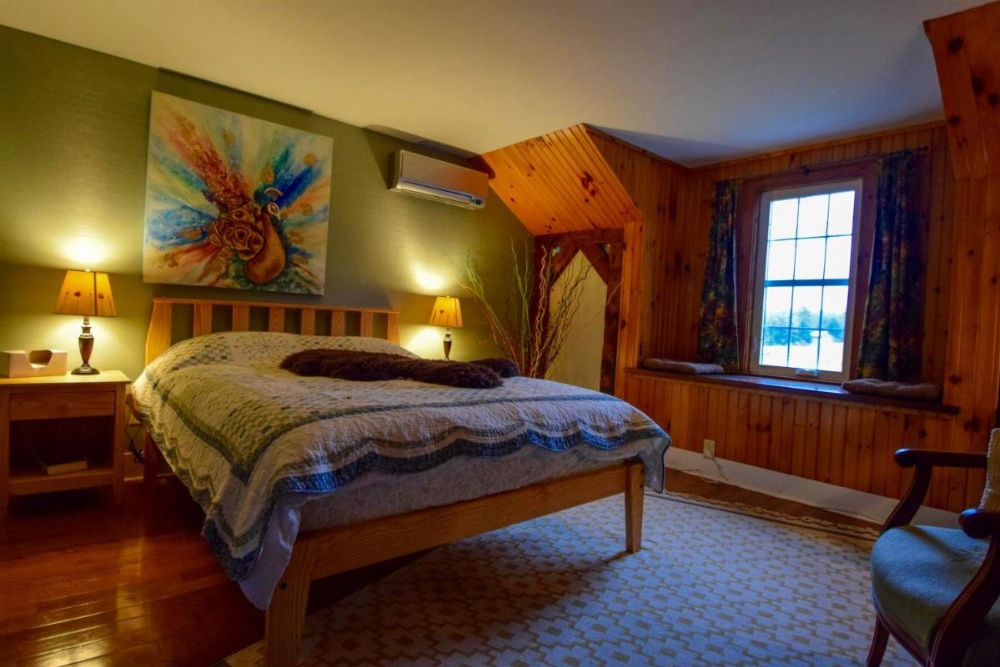 Room image 3