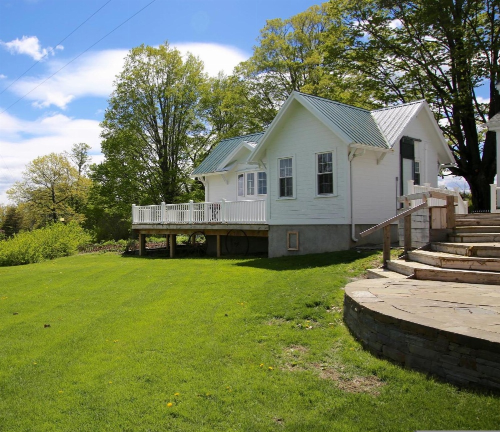 Enfield Manor Bed&Breakfast and Vacation Rental