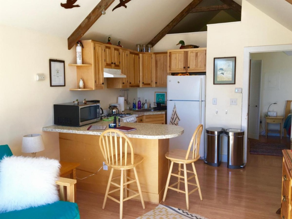 Enfield Manor Bed&Breakfast and Vacation Rental